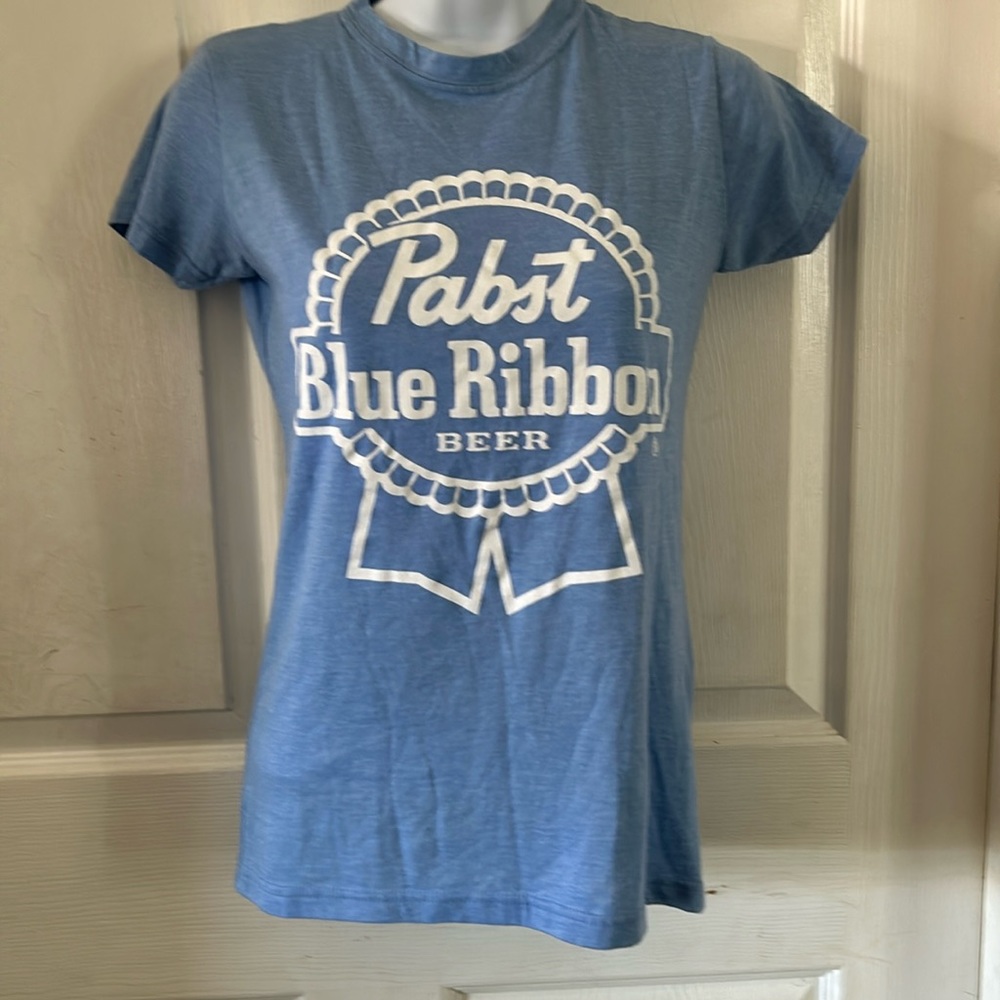 Pabst Blue Ribbon Beer Tshirt. Size small Stretch tultex tag